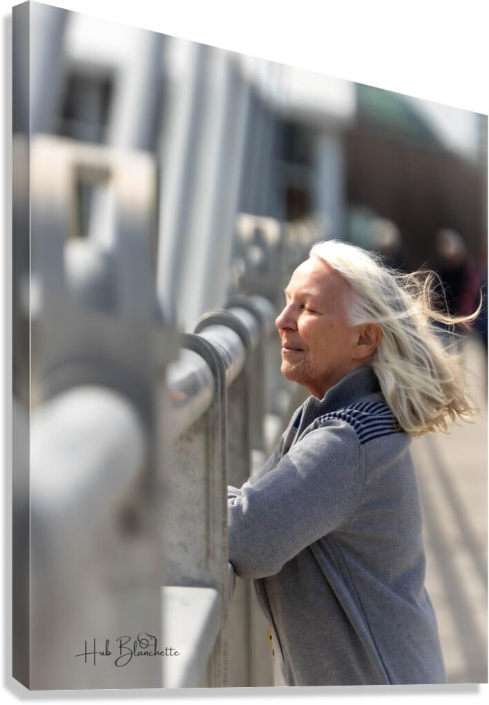 Mom Feeling Free Canvas Print