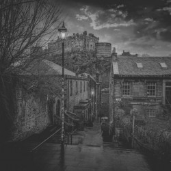EDINBURGH CASTLE VENNEL STEPS EDINBURGH SCOTLAND UK