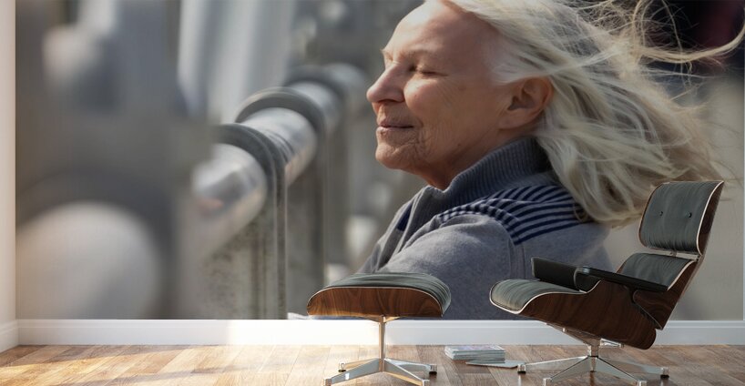 Mom Feeling Free Wall Murals