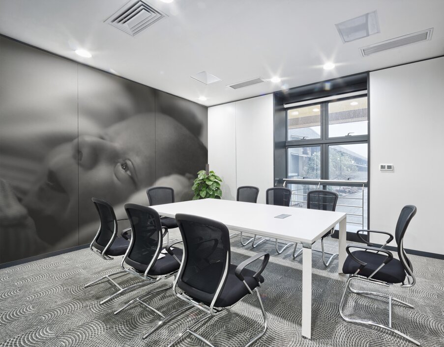 Twinkle in the eye Wall Printing